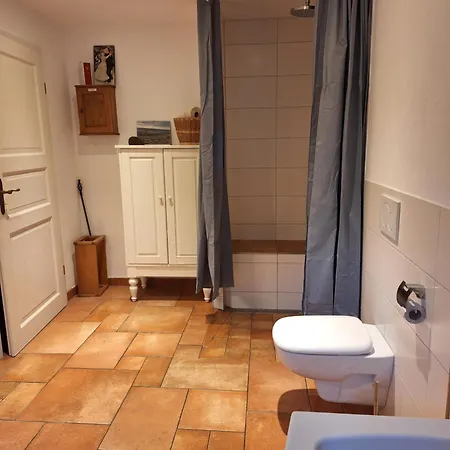 Apartment Traumwohnung Mit Eigenem Garten *