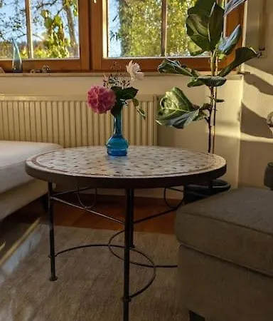 Traumwohnung Mit Eigenem Garten *