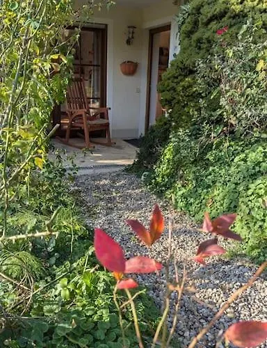 Traumwohnung Mit Eigenem Garten