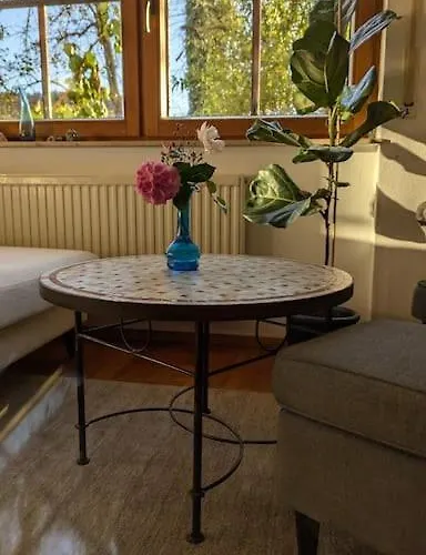 Traumwohnung Mit Eigenem Garten *